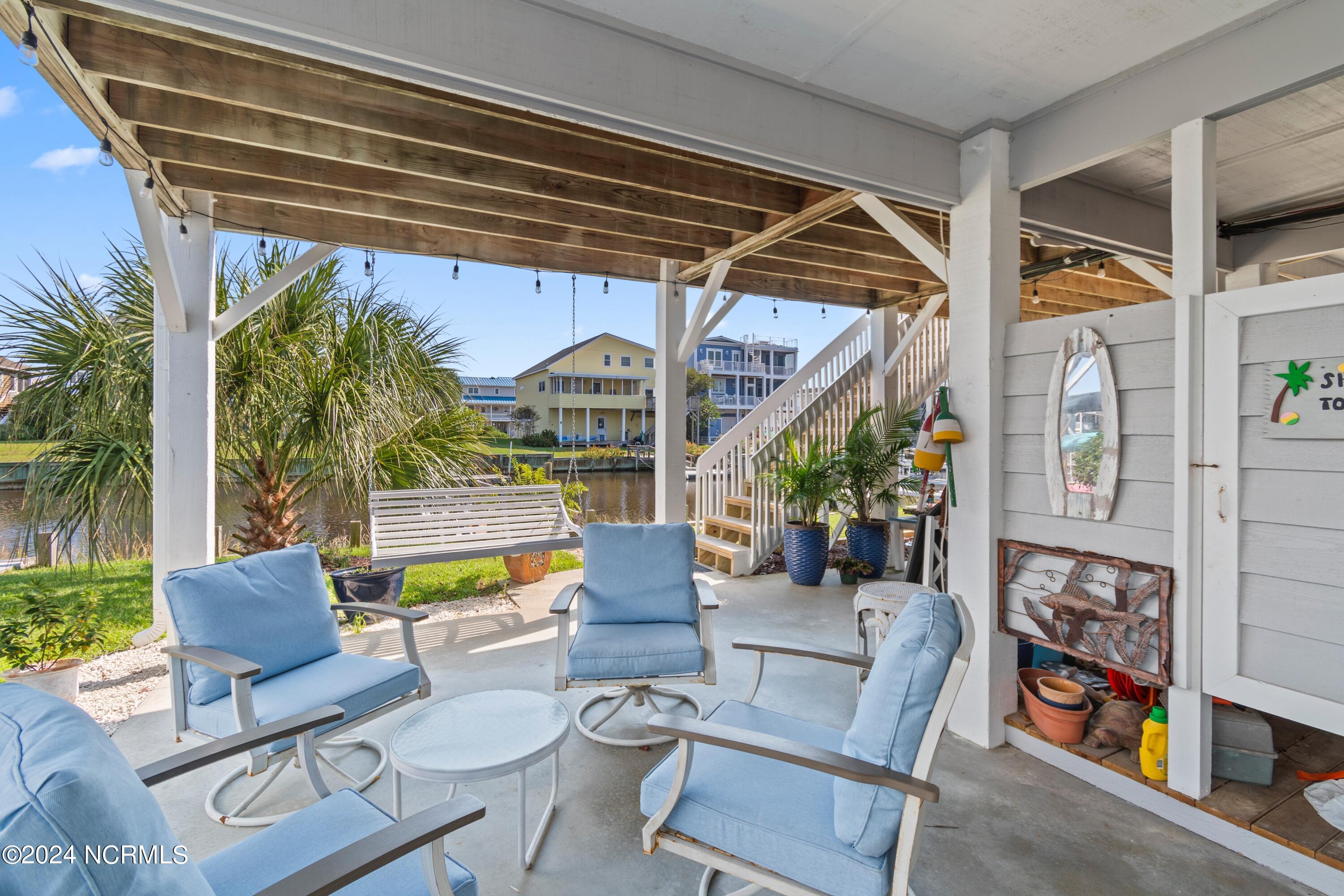 415 Sailfish Street
