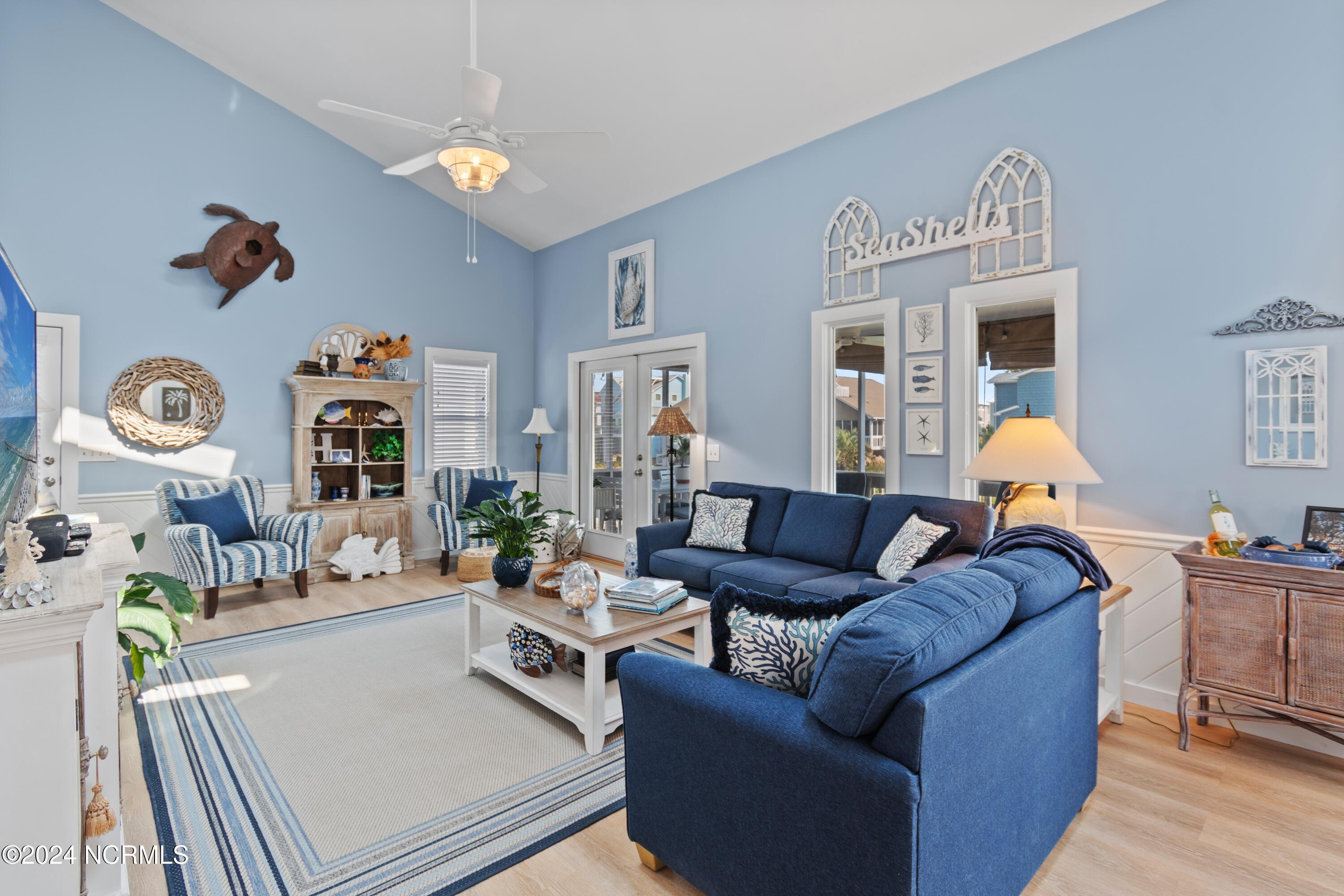415 Sailfish Street