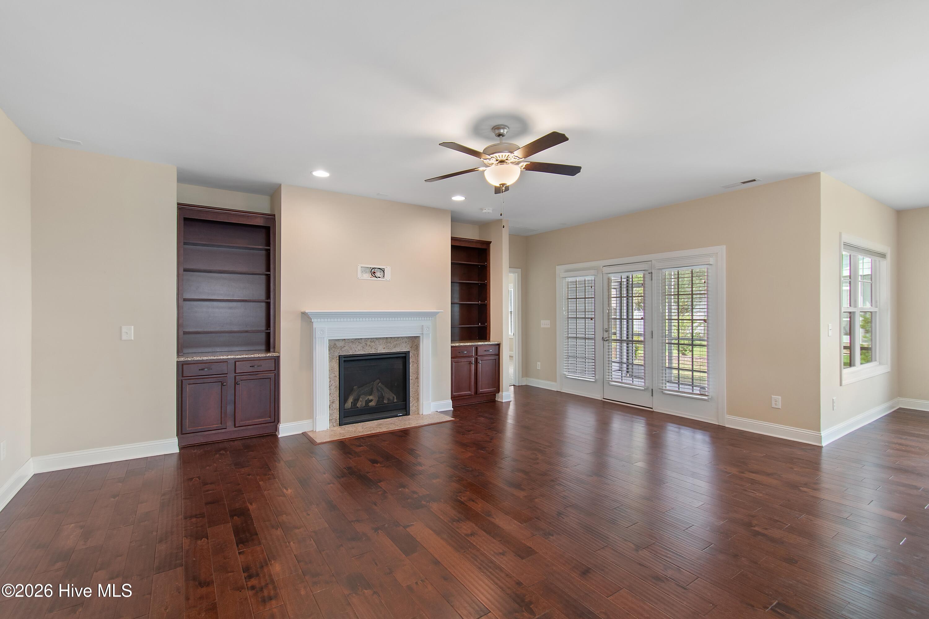 1674 Back Bay Drive SW