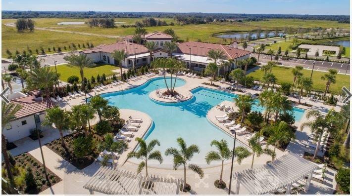 17338 HOLLY WELL AVE