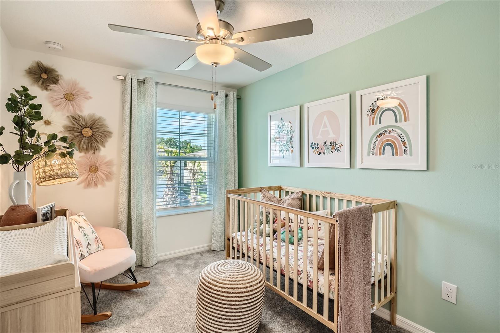 8228 CRESCENT OAKS DR