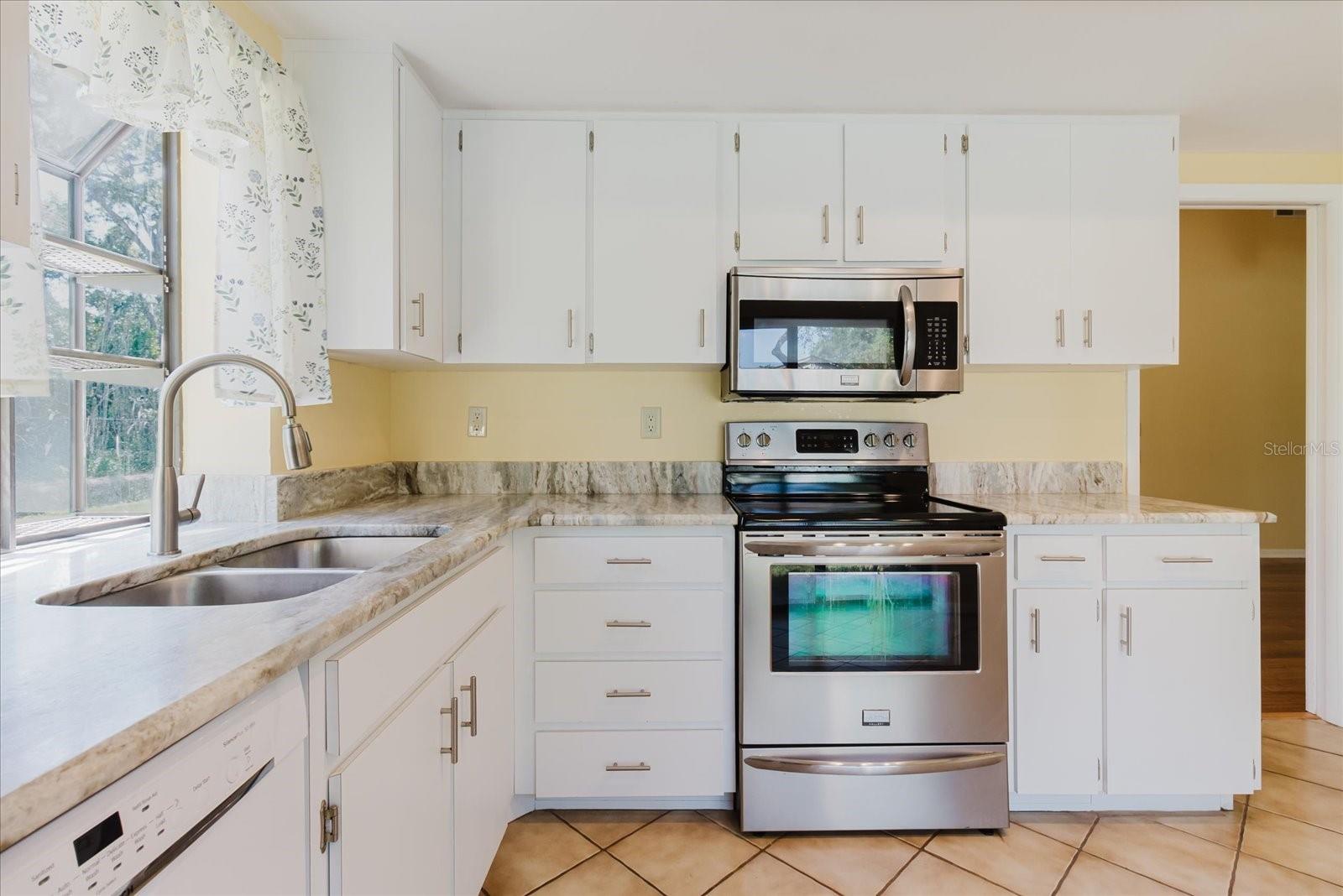 1808 CYPRESS TRACE DR #1808