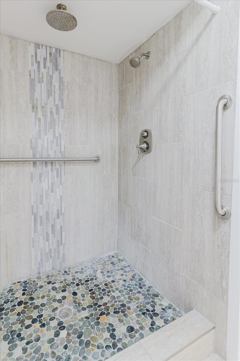 1808 CYPRESS TRACE DR #1808