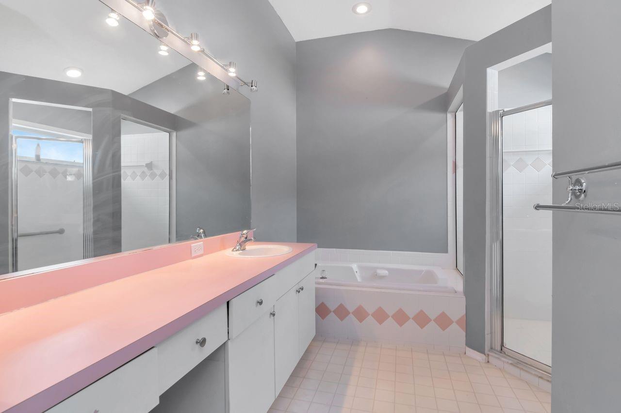 314 FOUNTAINVIEW CIR