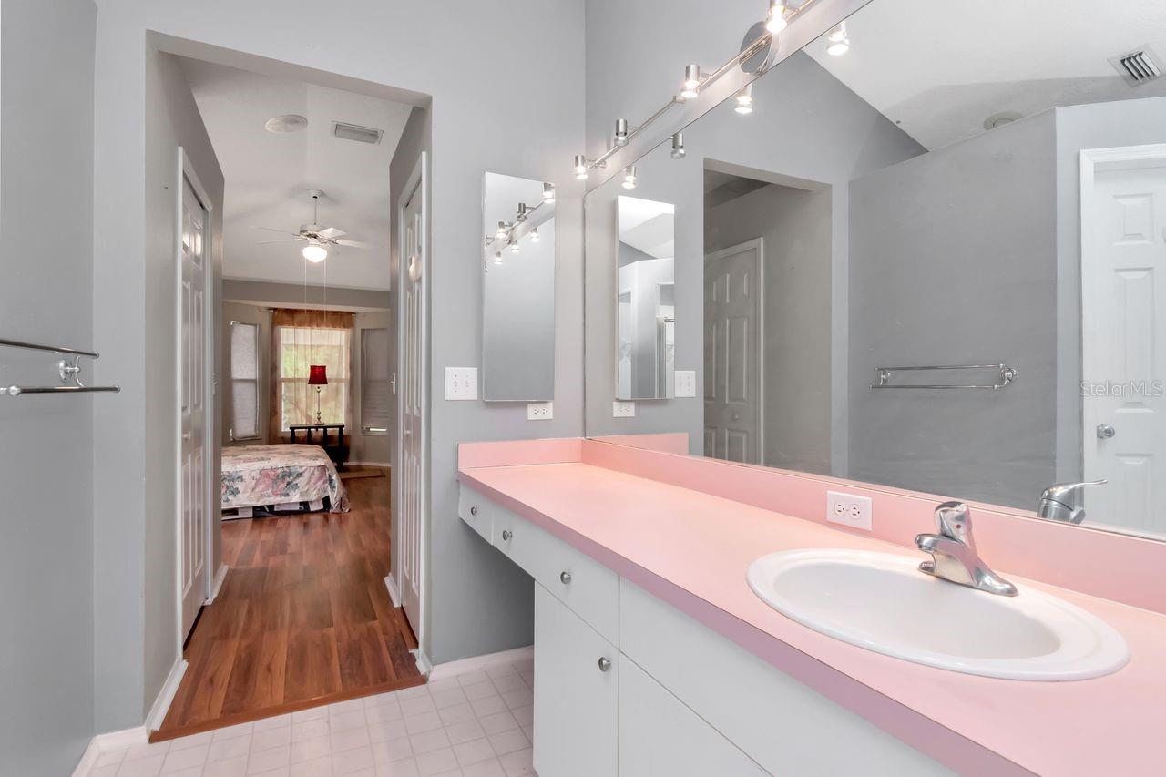 314 FOUNTAINVIEW CIR