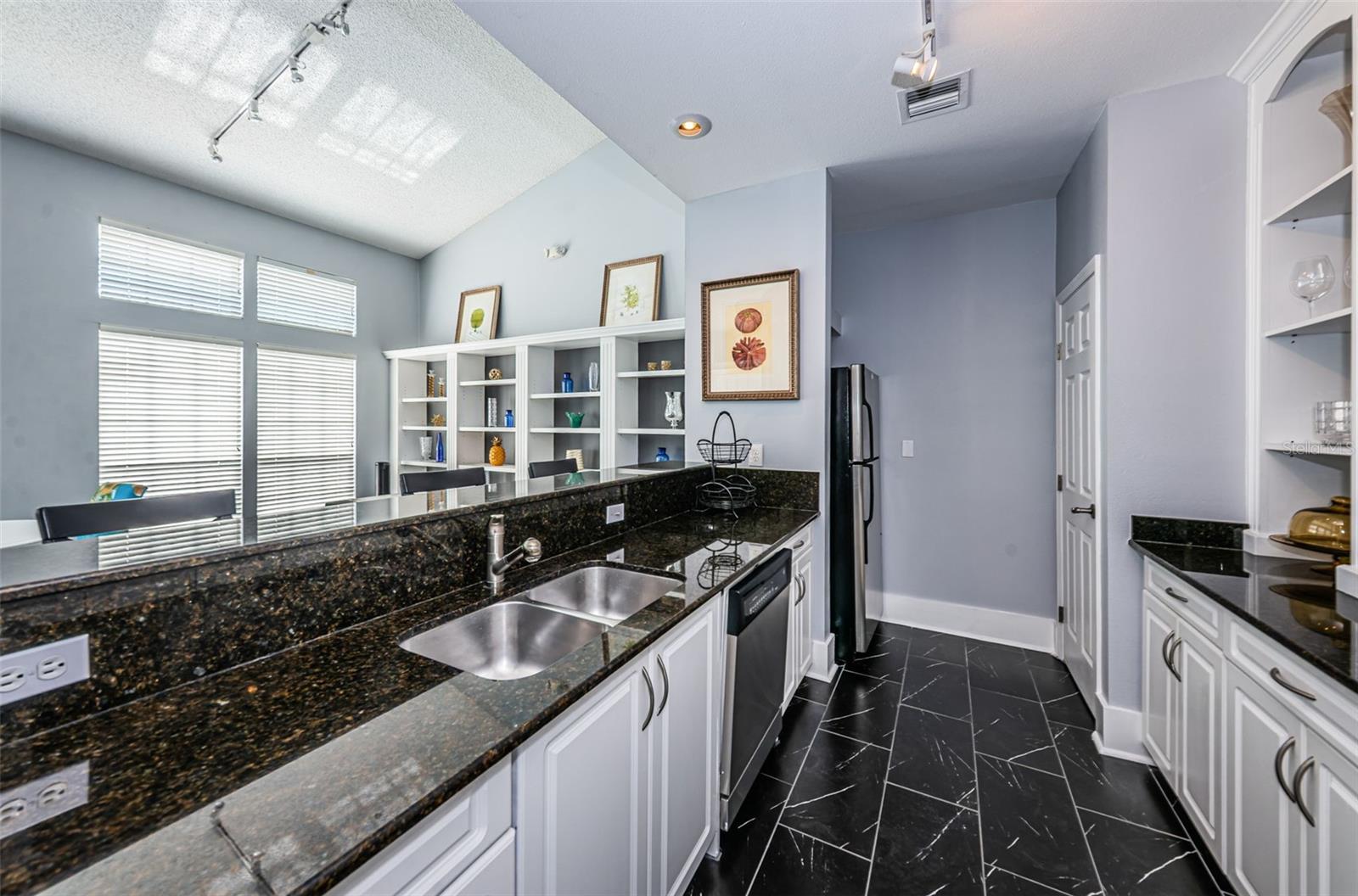 3304 HAVILAND CT #103