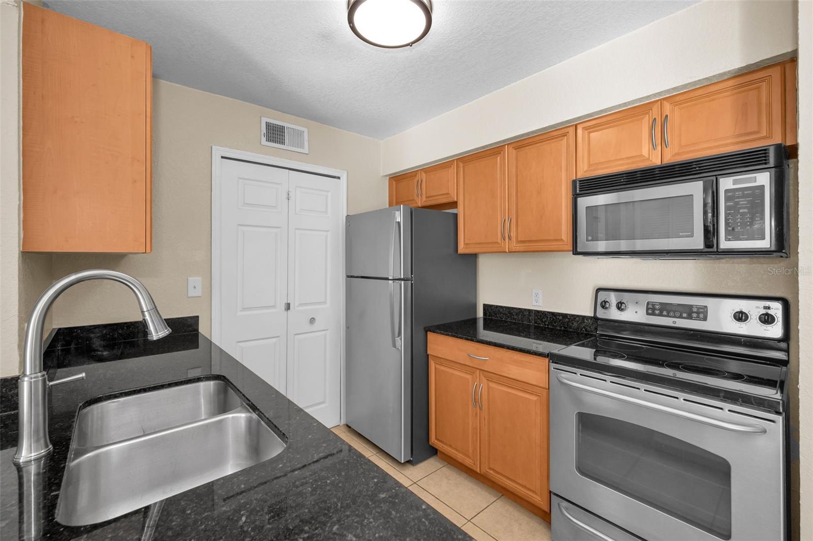 3304 HAVILAND CT #103