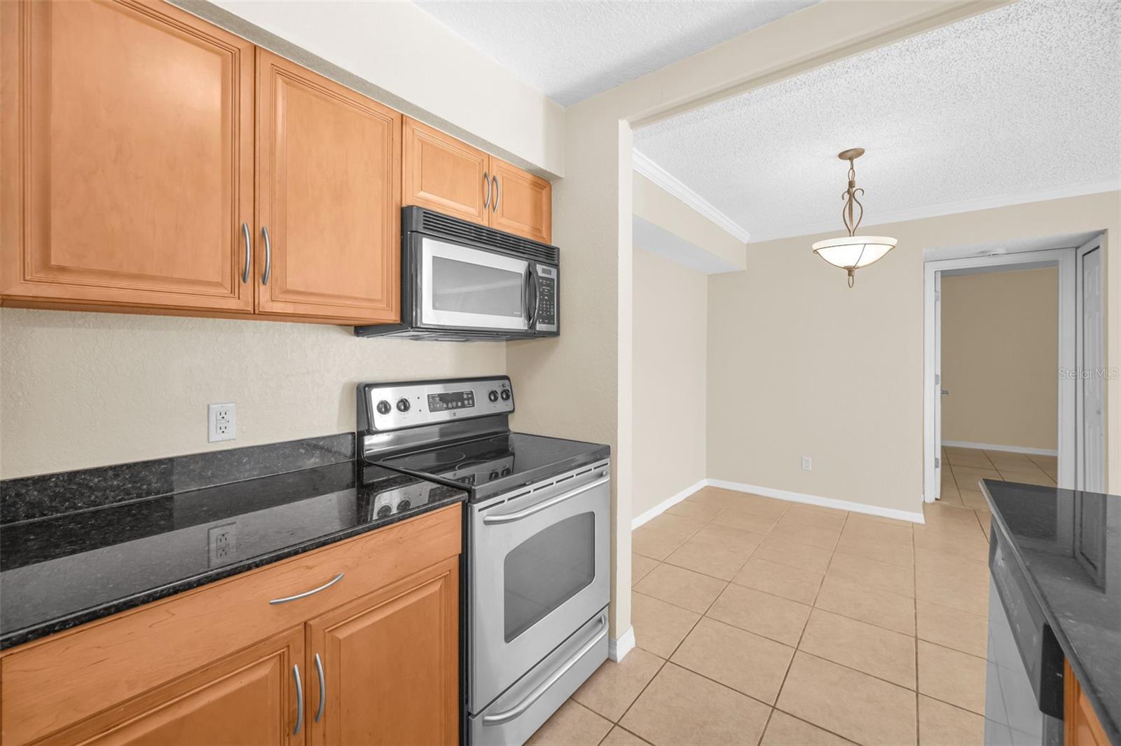 3304 HAVILAND CT #103