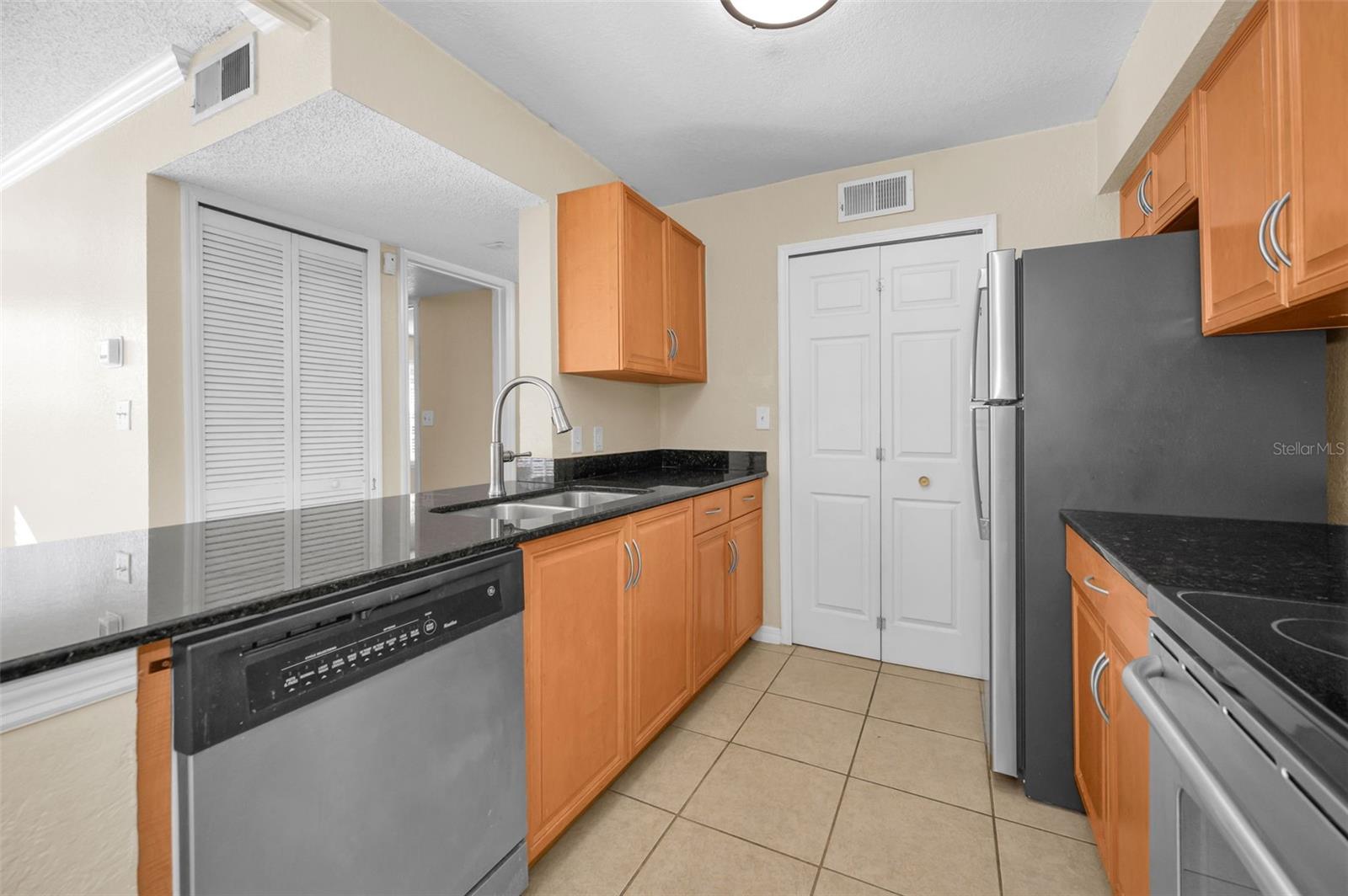 3304 HAVILAND CT #103