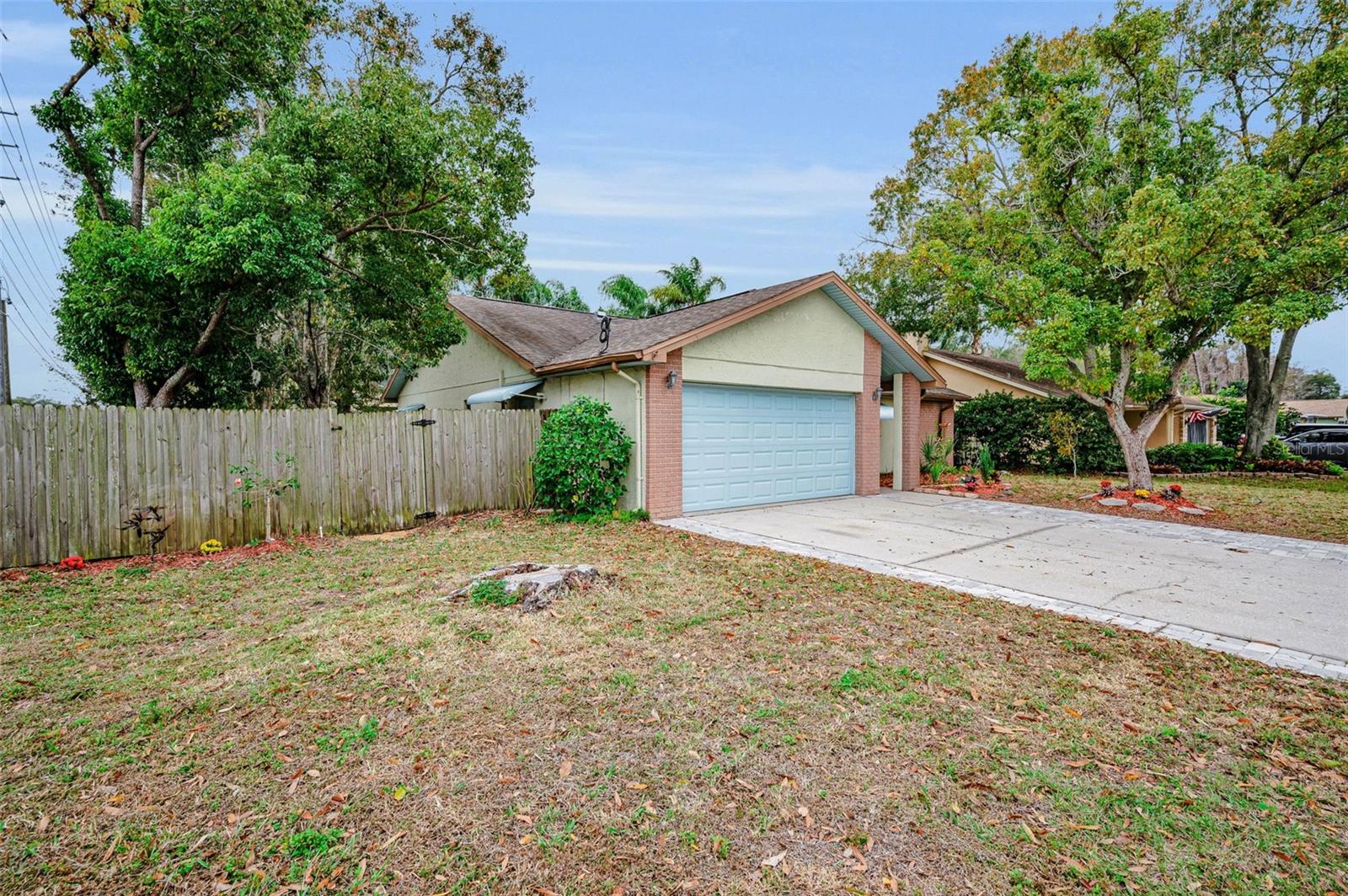 2280 COLONIAL BLVD W