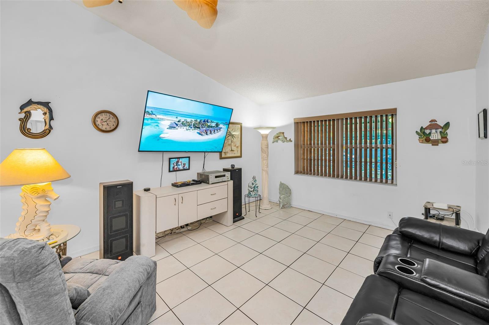 2280 COLONIAL BLVD W