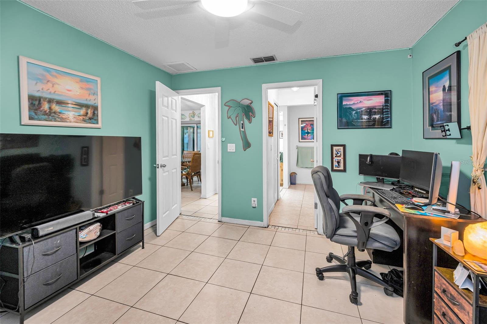 2280 COLONIAL BLVD W