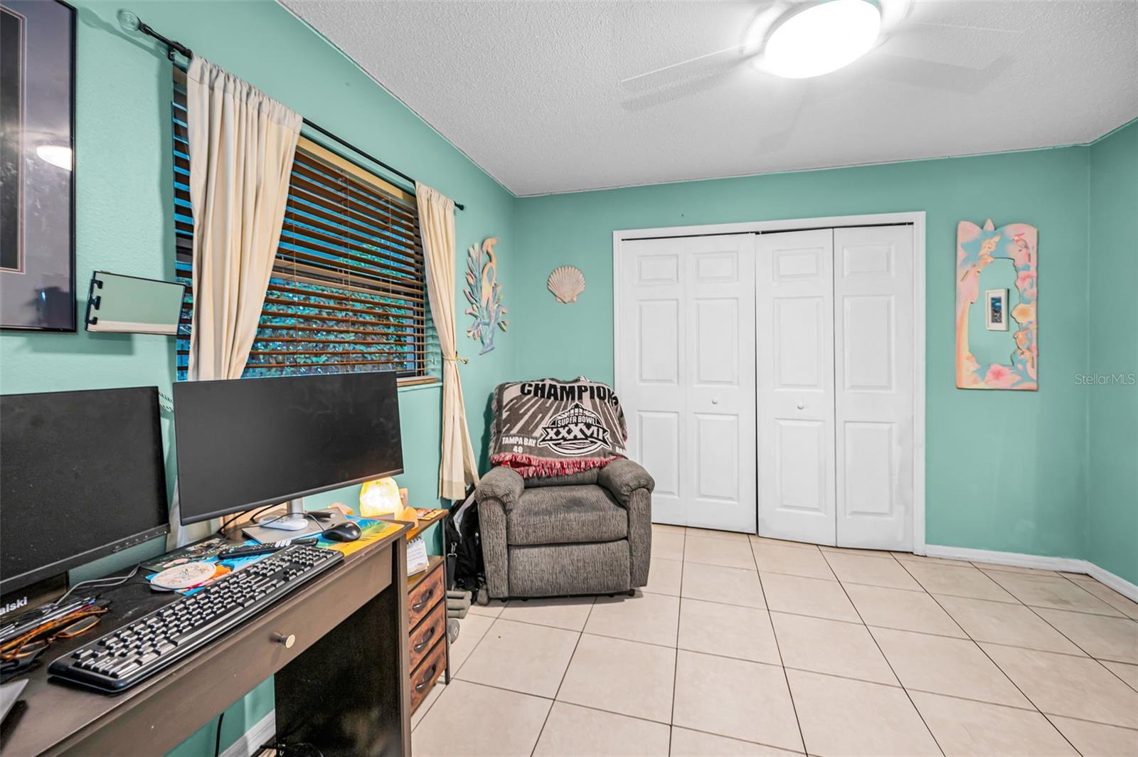 2280 COLONIAL BLVD W