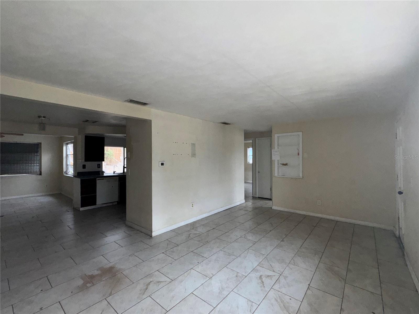 3331 CLYDESDALE DR