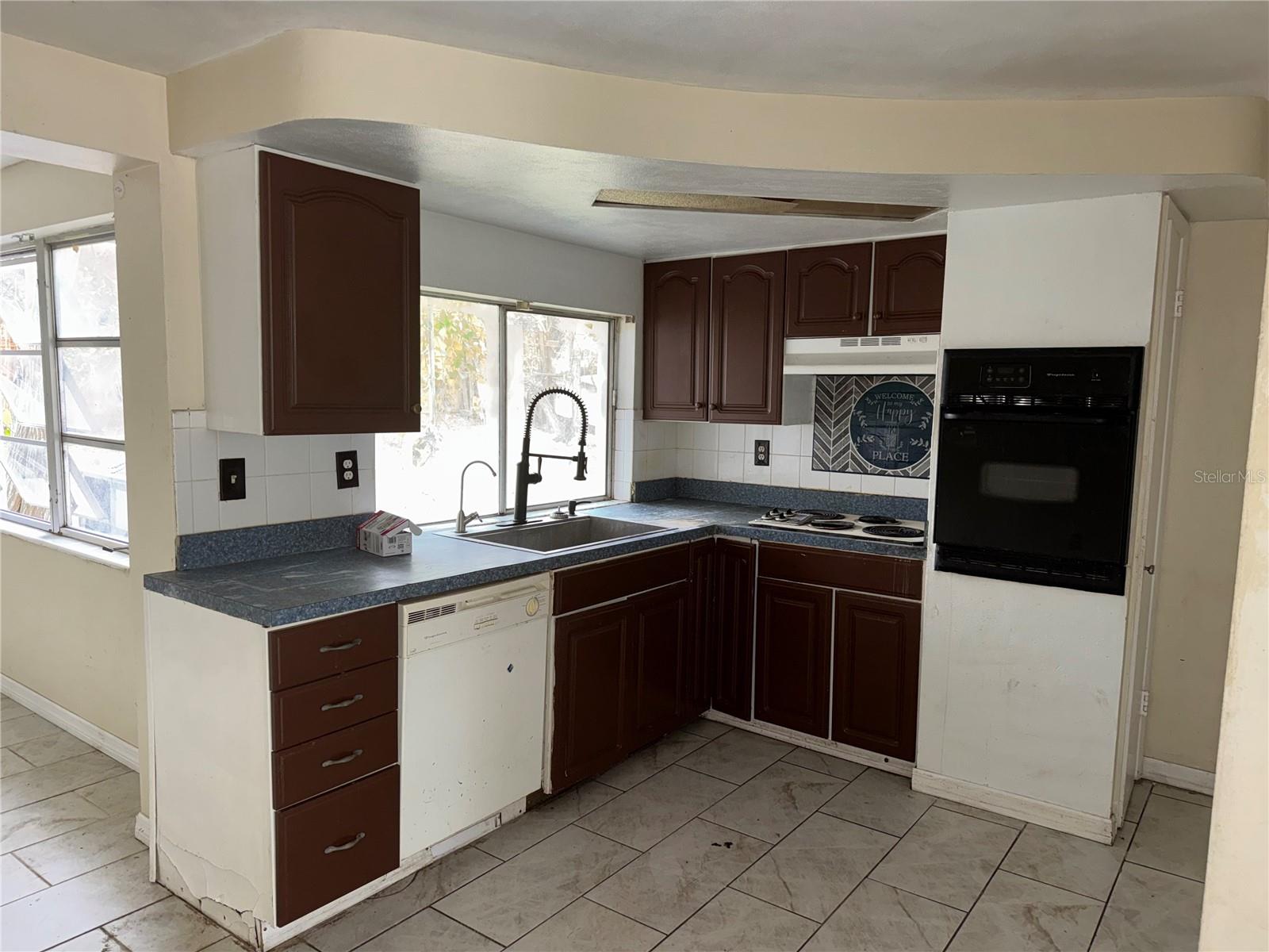 3331 CLYDESDALE DR