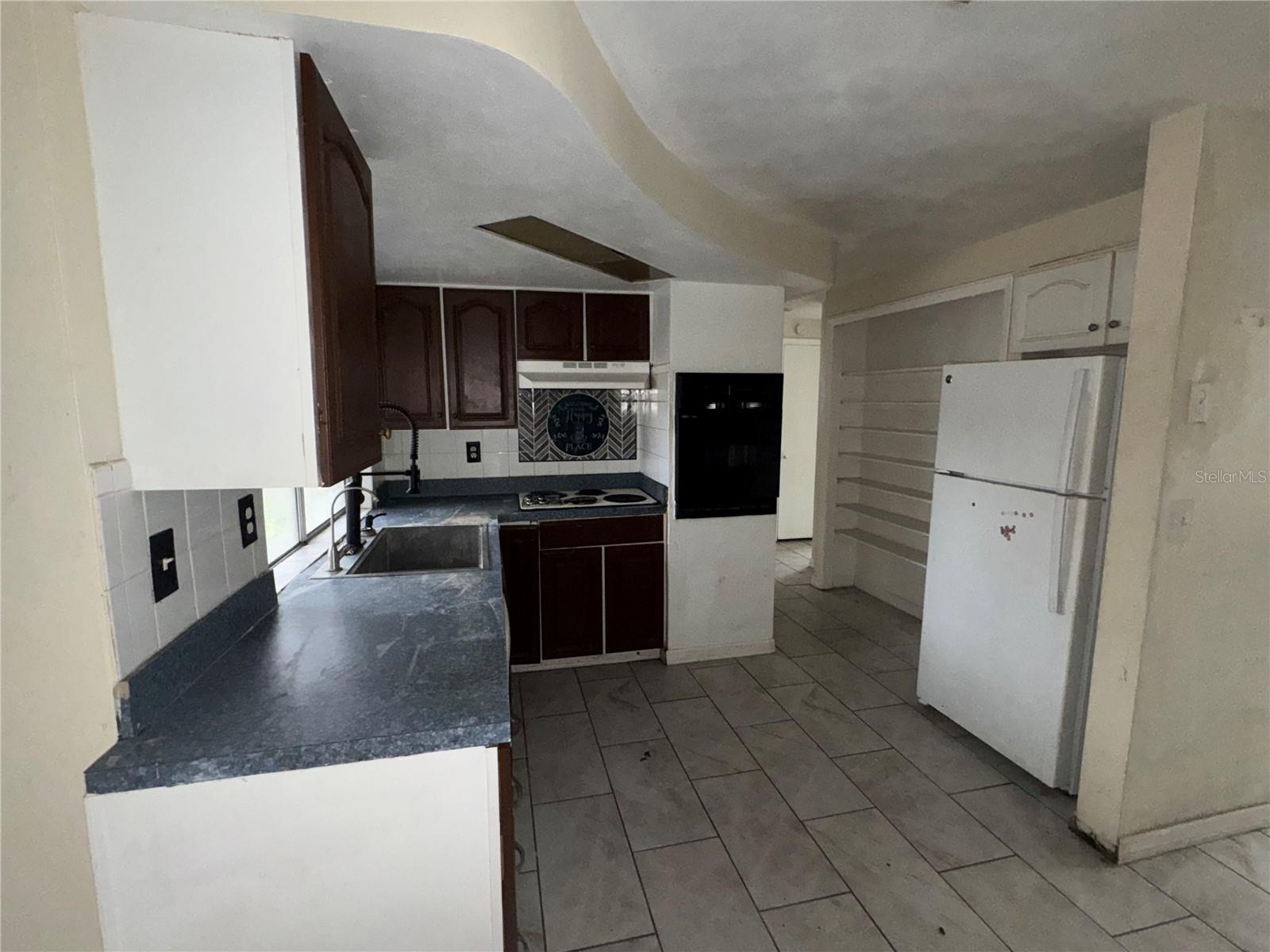 3331 CLYDESDALE DR