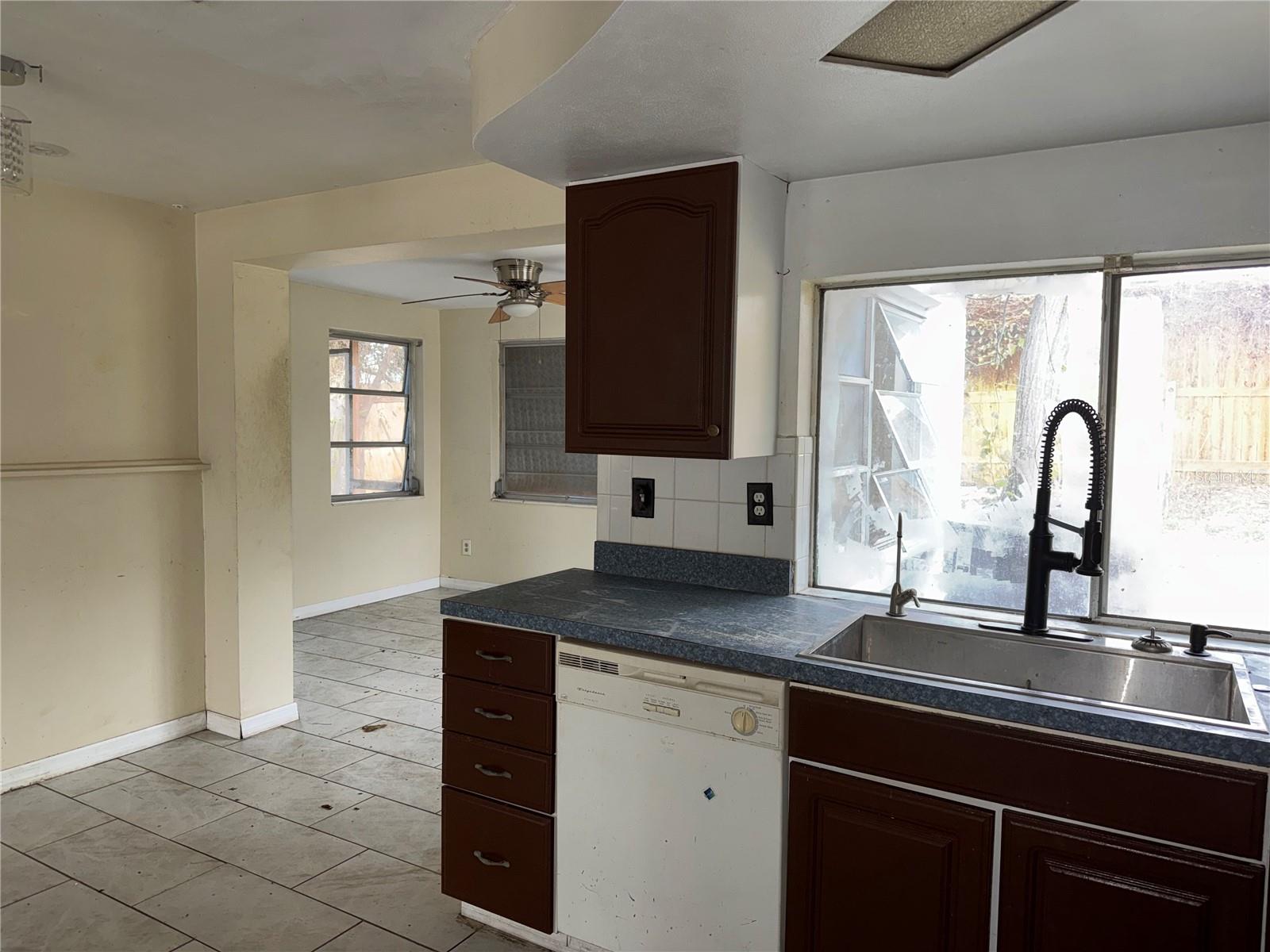 3331 CLYDESDALE DR