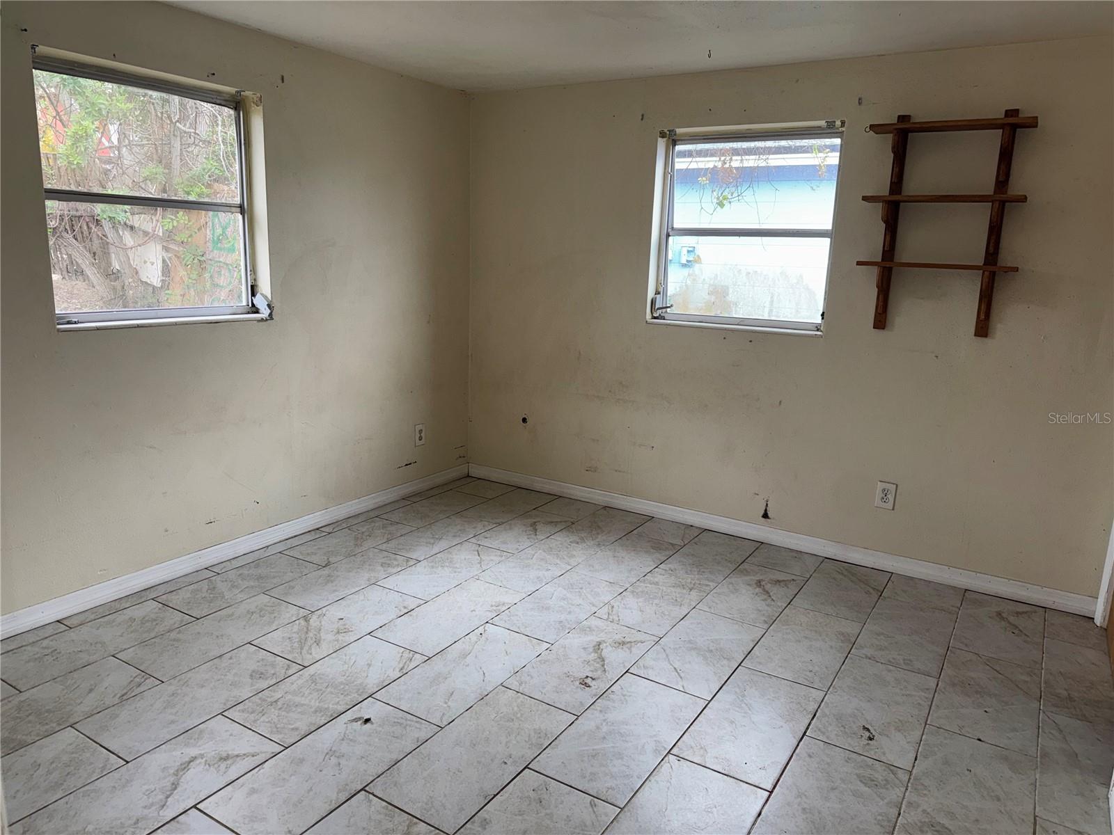 3331 CLYDESDALE DR