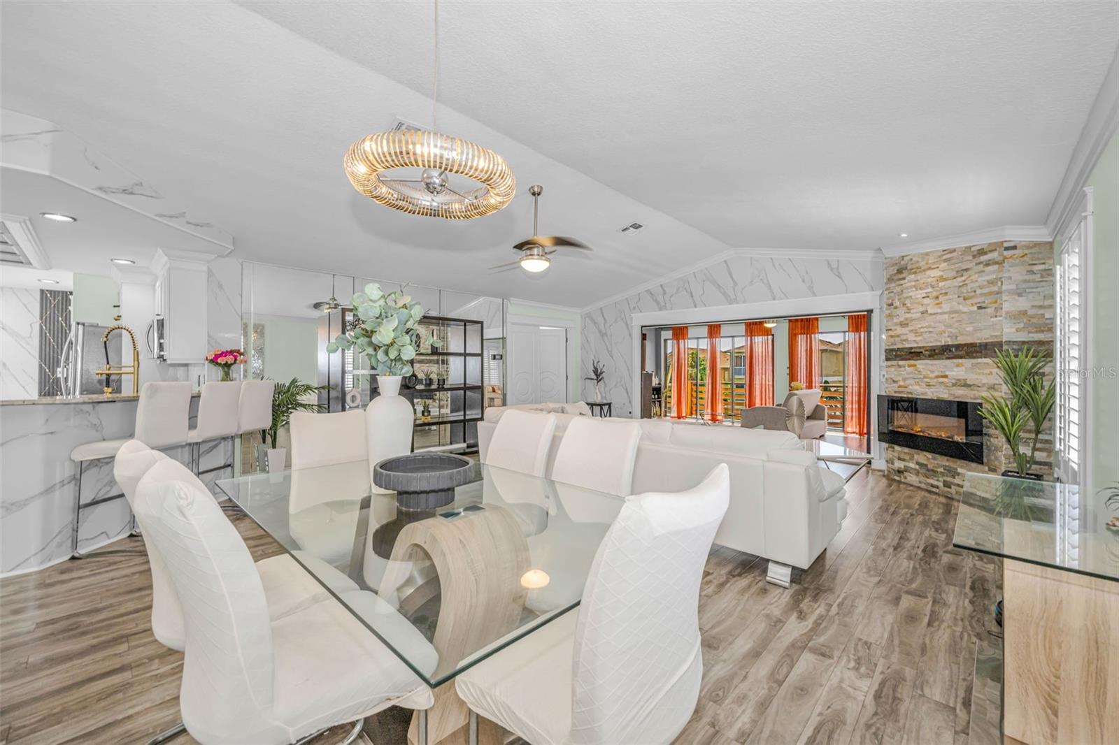 6009 BAYWAY CT