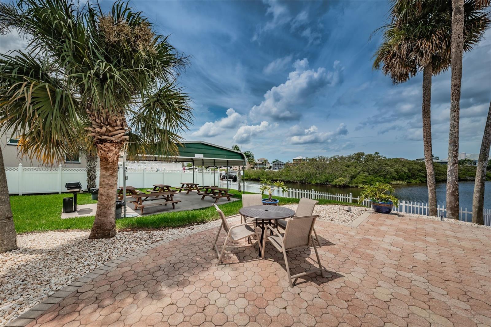 6009 BAYWAY CT