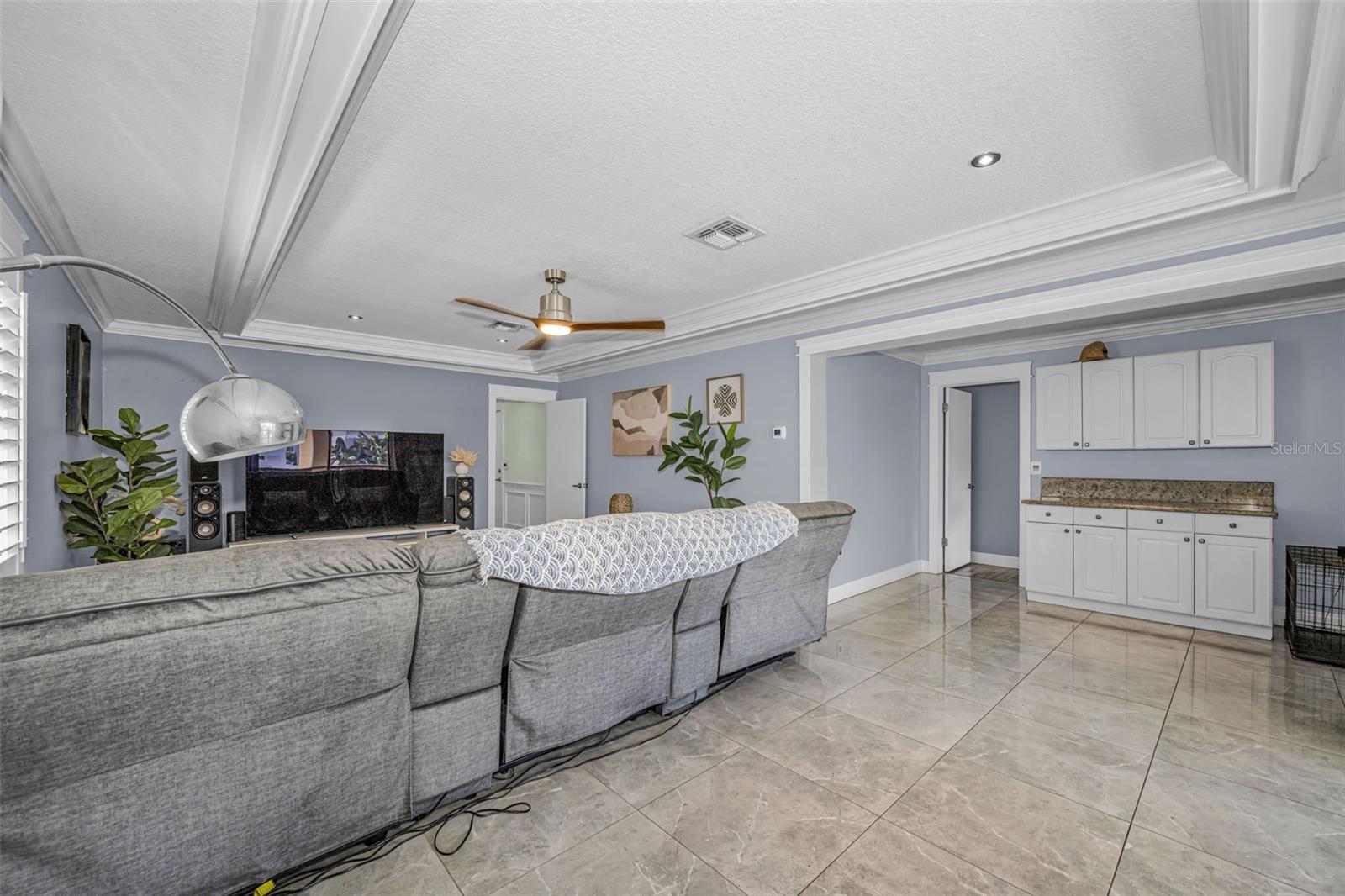 6009 BAYWAY CT