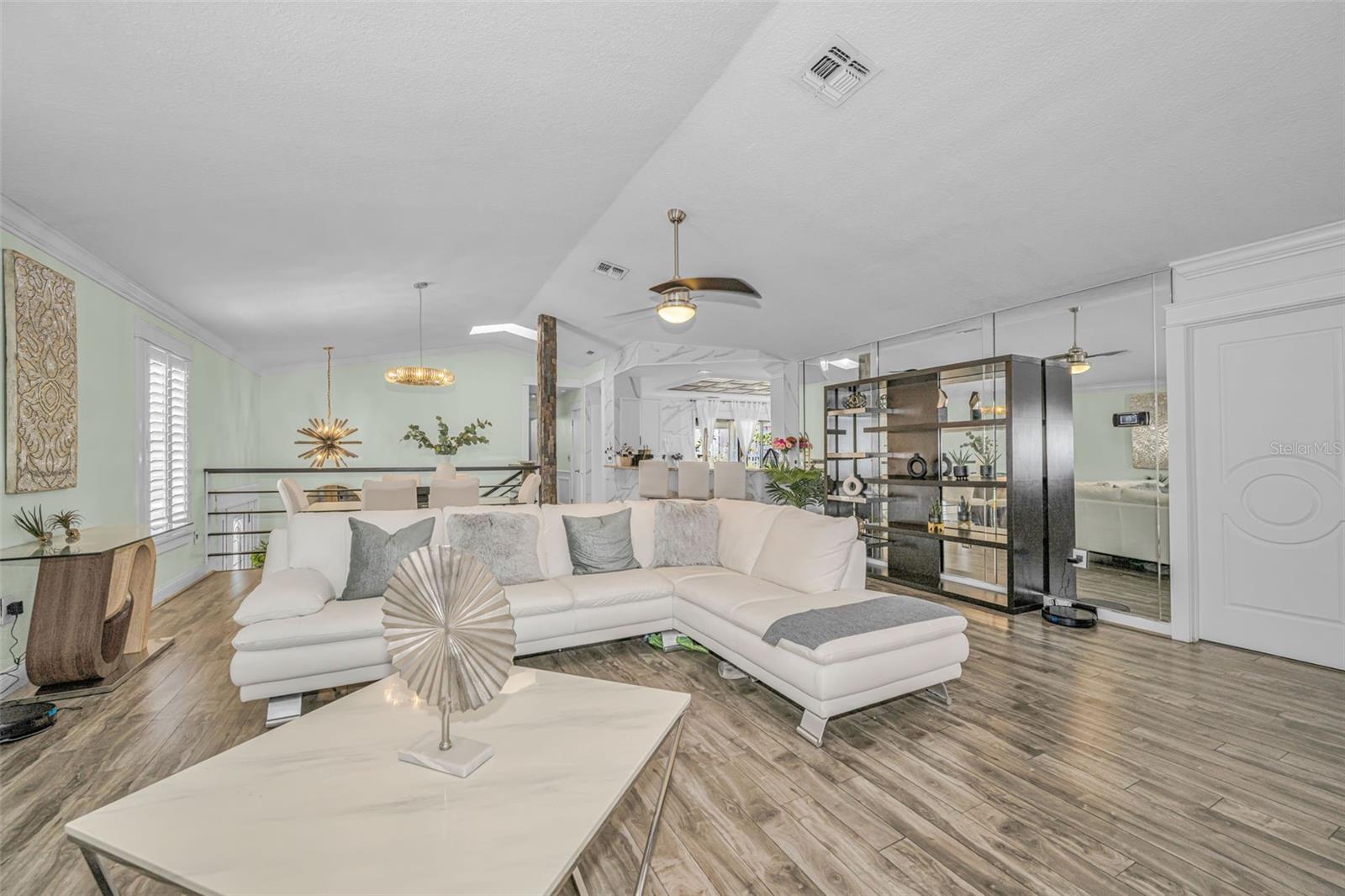 6009 BAYWAY CT