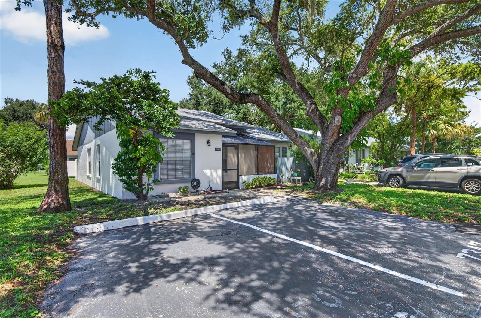 7347 Parkside Villas Dr St Petersburg Fl Us 33709 Mfrtb8547883
