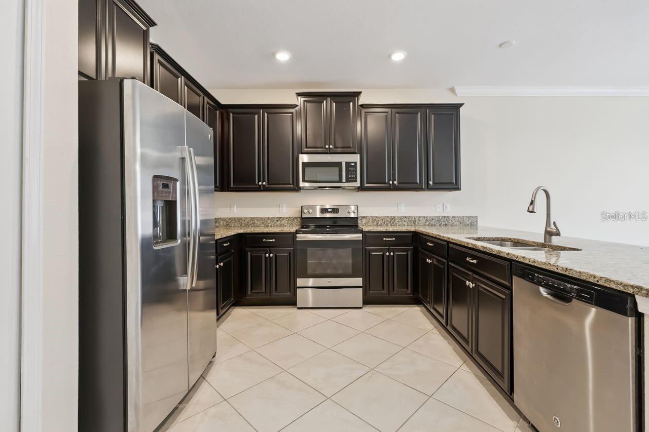 6404 TORRINGTON CIR