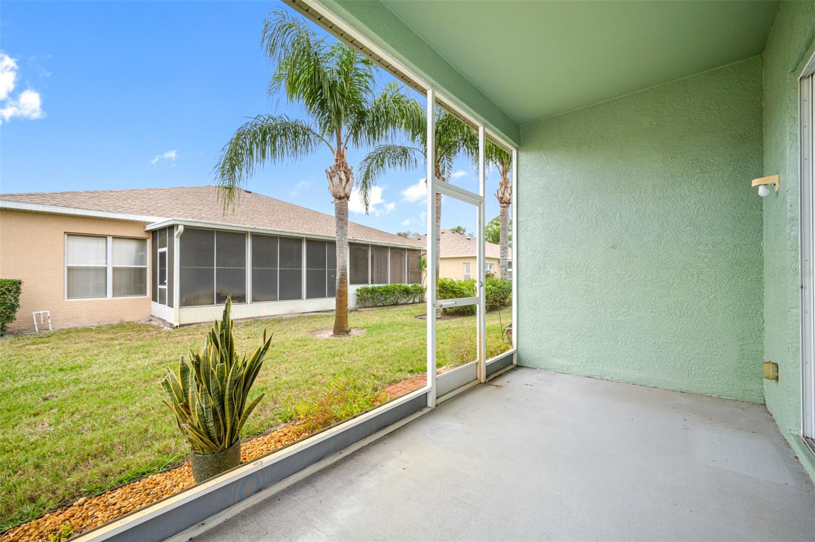 12143 PUTTER GREEN CT