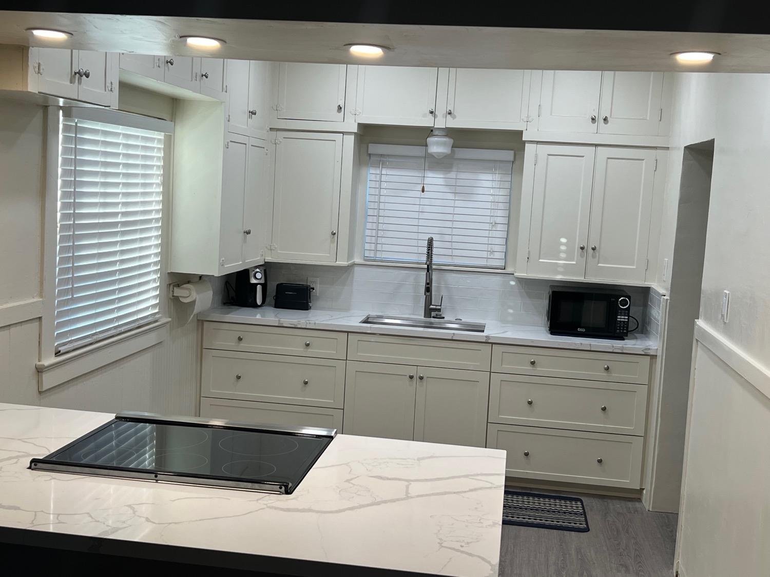 2988 Del Paso Boulevard