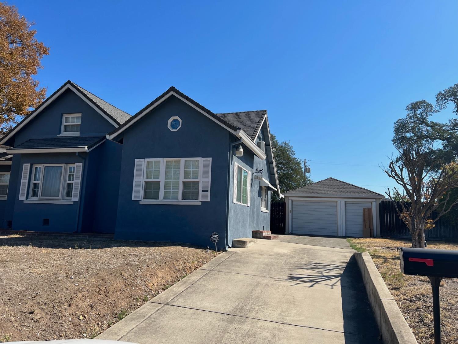 2988 Del Paso Boulevard