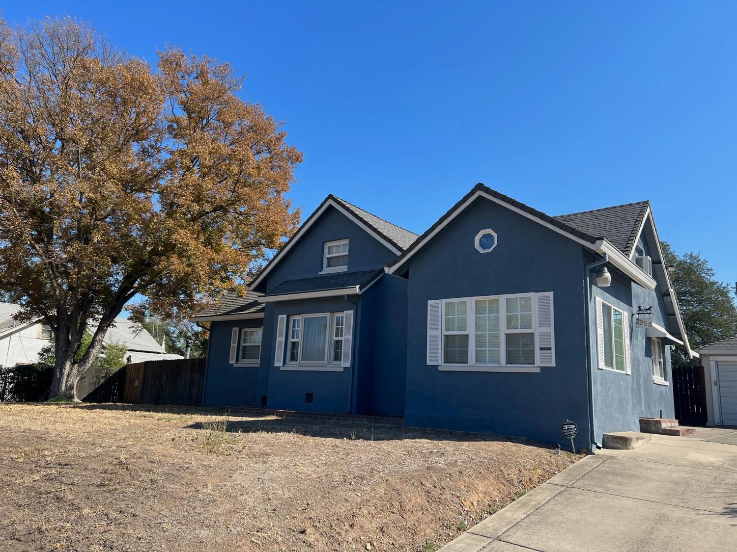 2988 Del Paso Boulevard