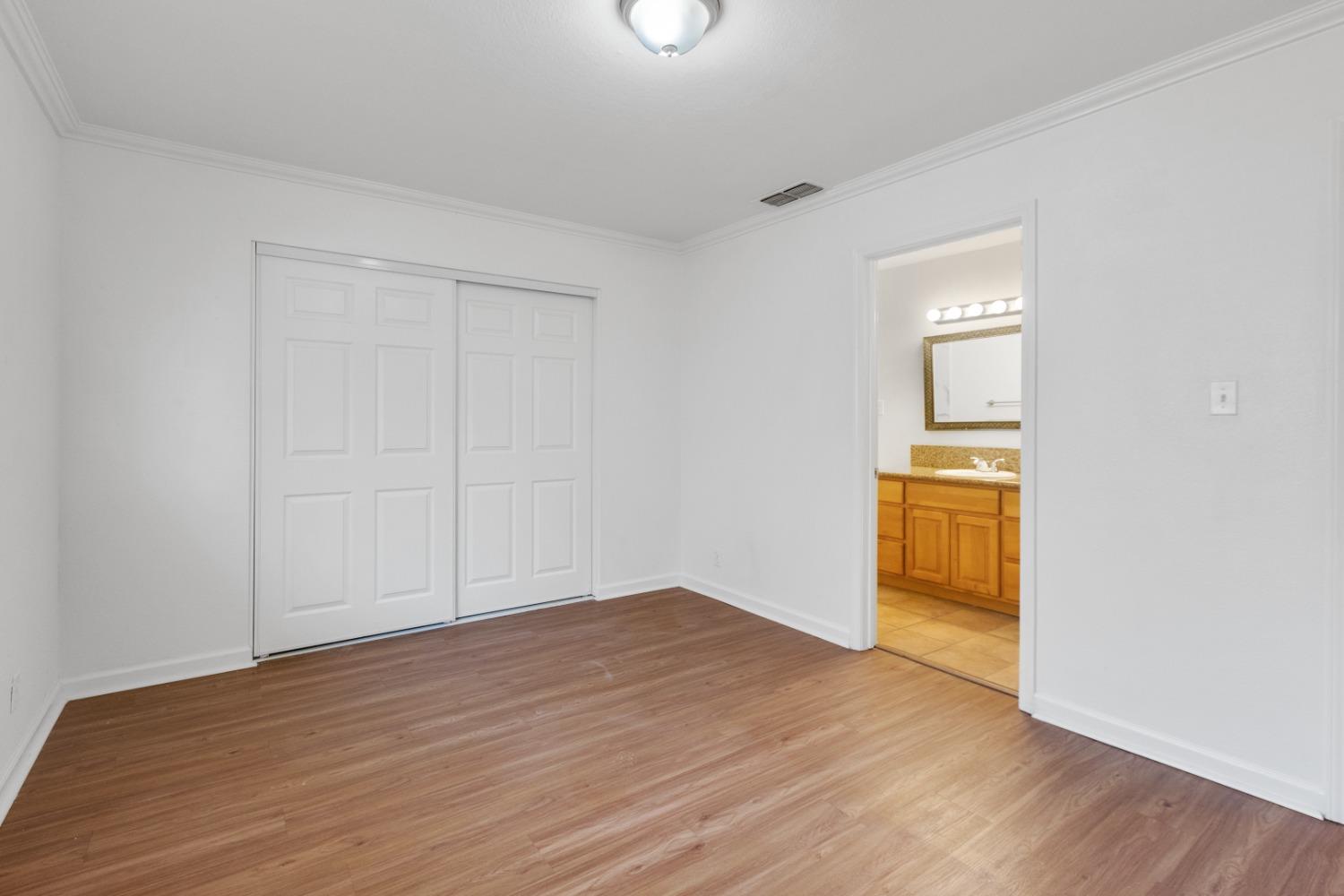 2013 Middleberry Road