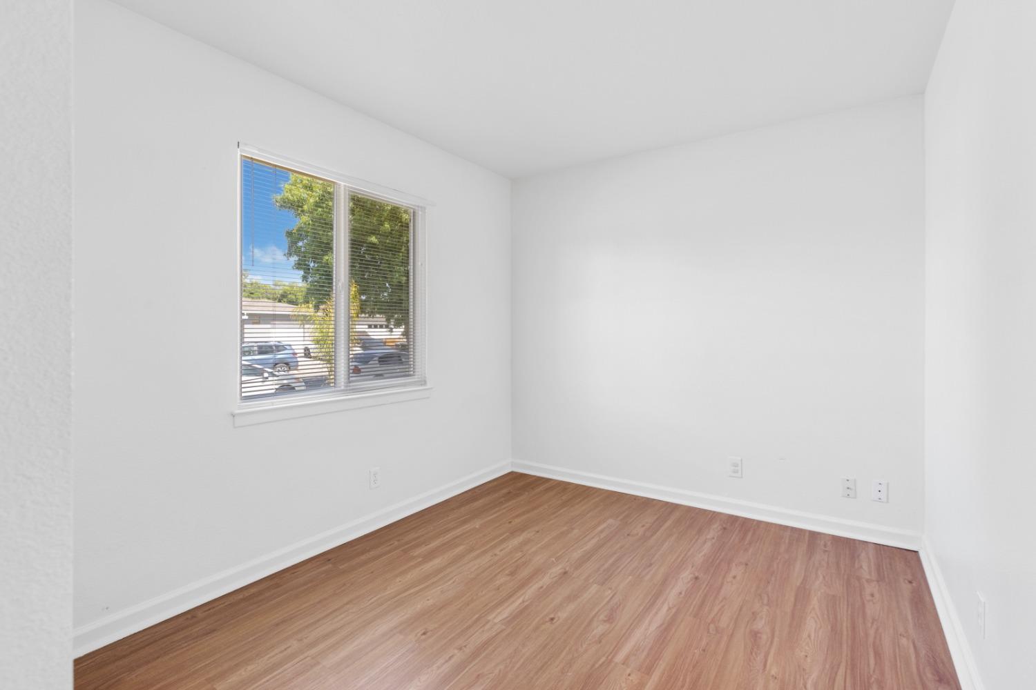 2013 Middleberry Road