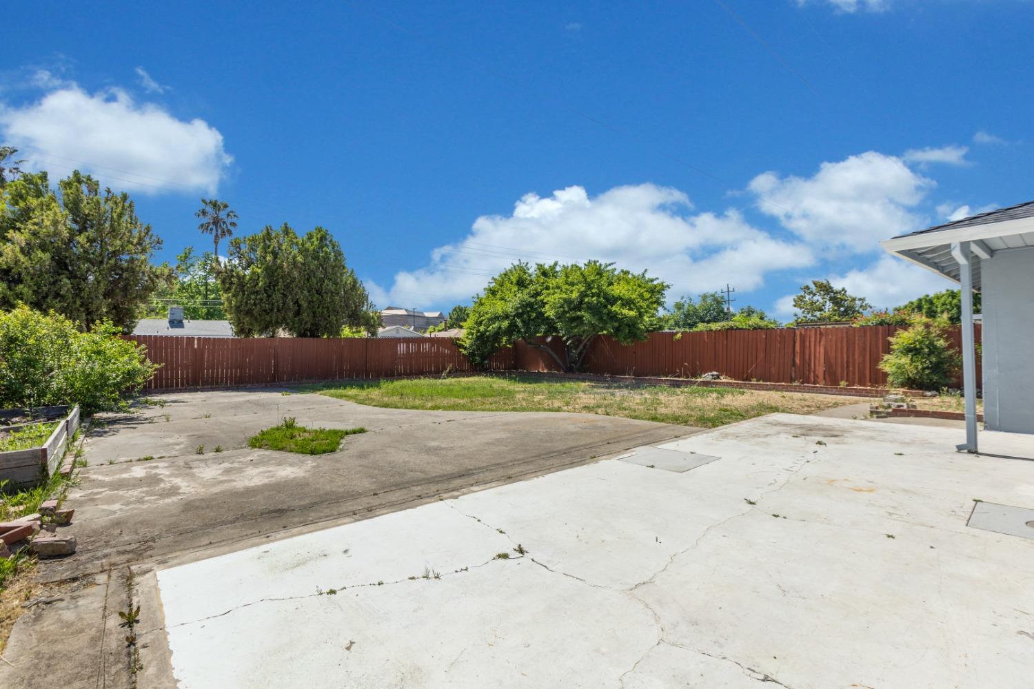 2013 Middleberry Road