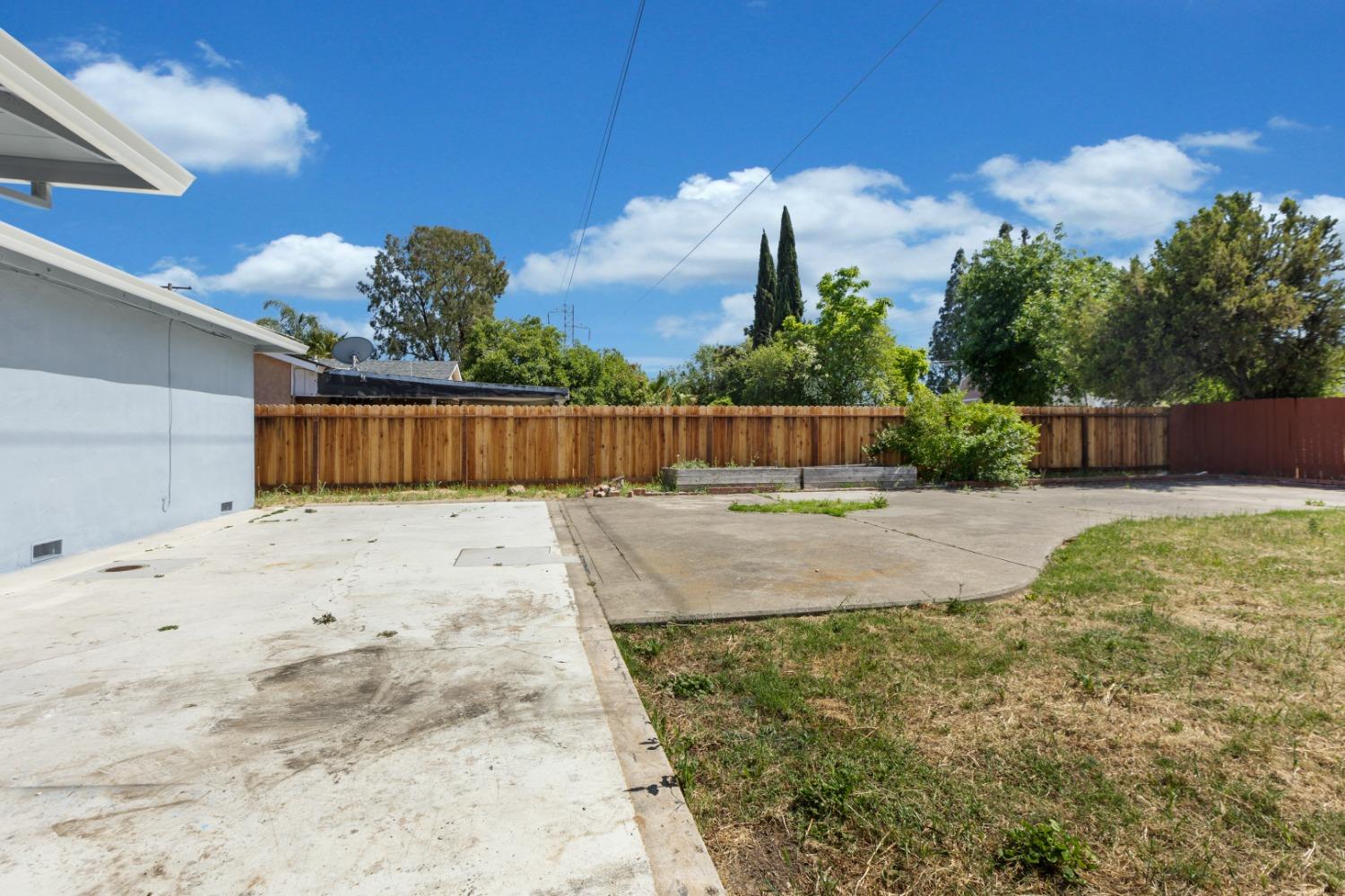 2013 Middleberry Road