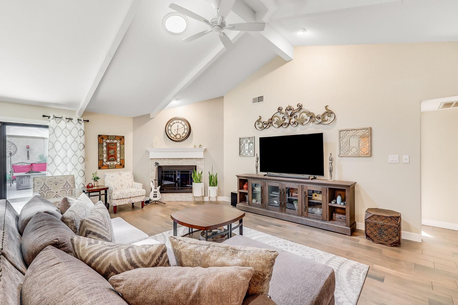 1235 Spruce Tree Circle