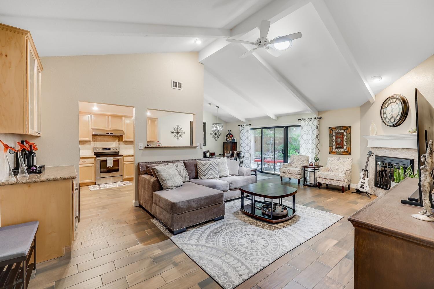 1235 Spruce Tree Circle