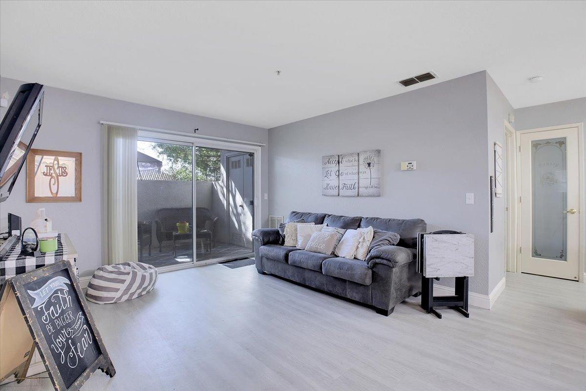 8020 Walerga Road 1271