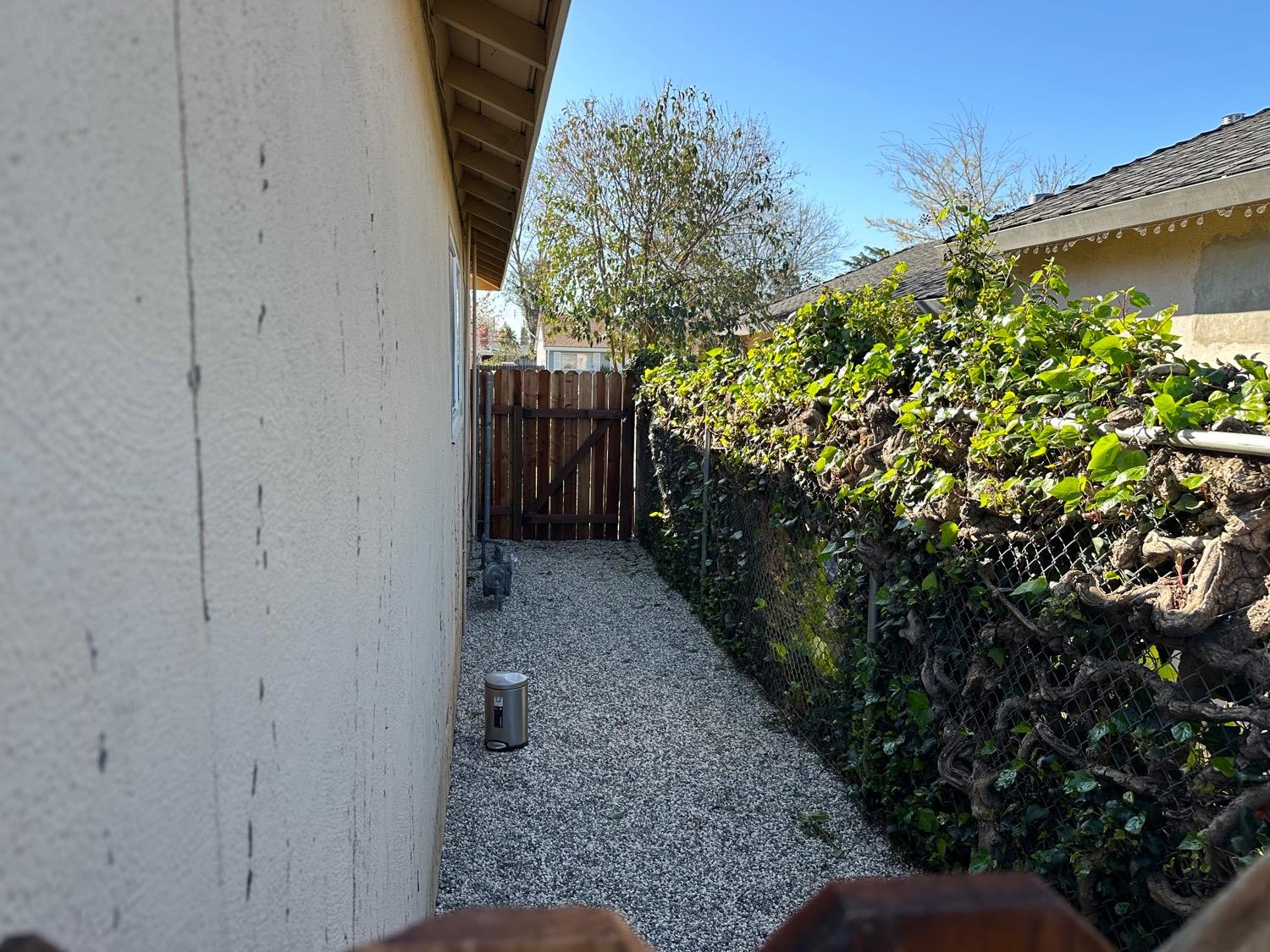 2716 Northview Drive