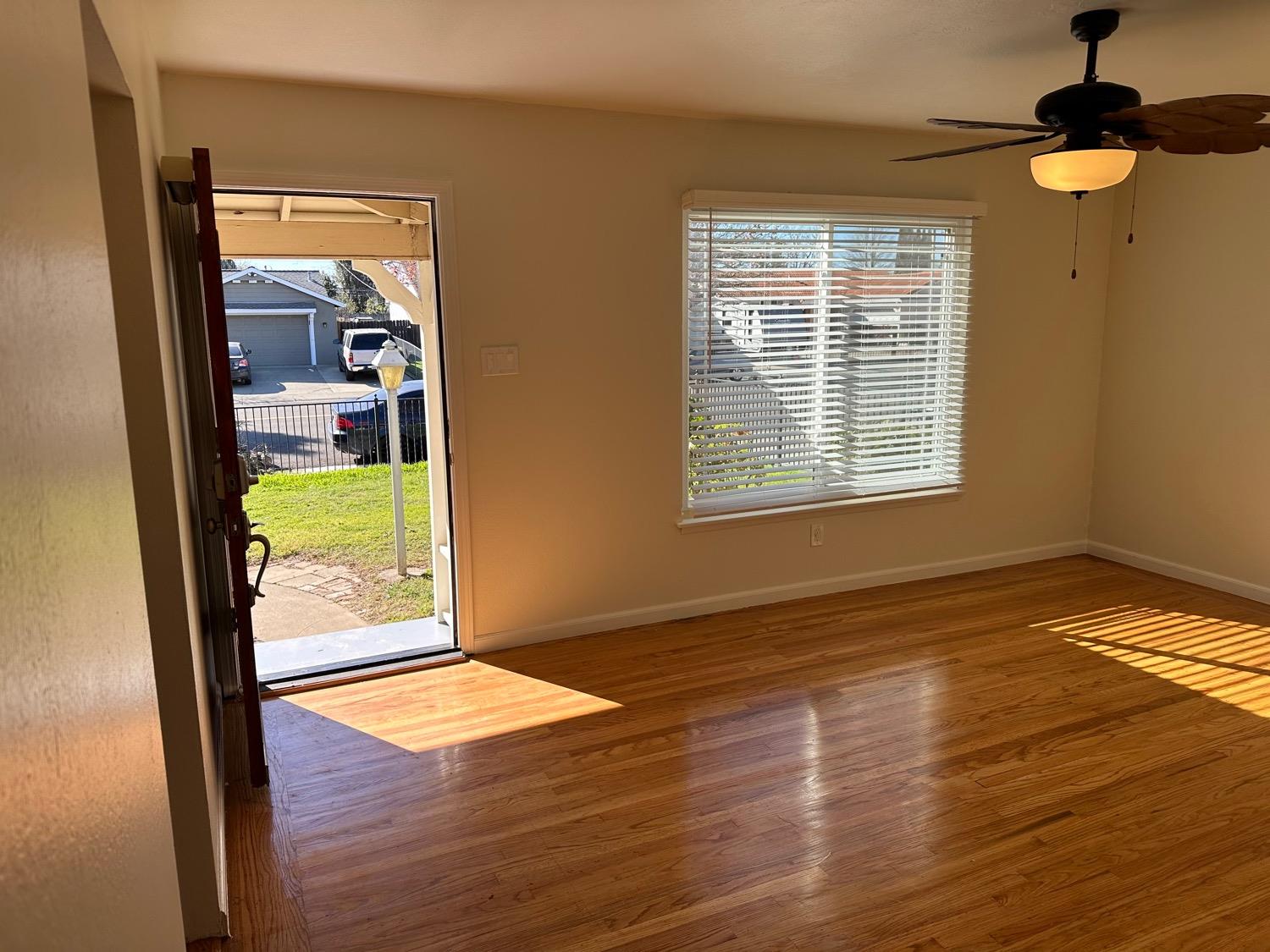 2716 Northview Drive