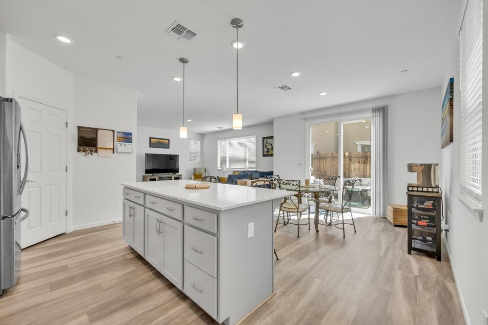 3241 Auburn Leaf Loop