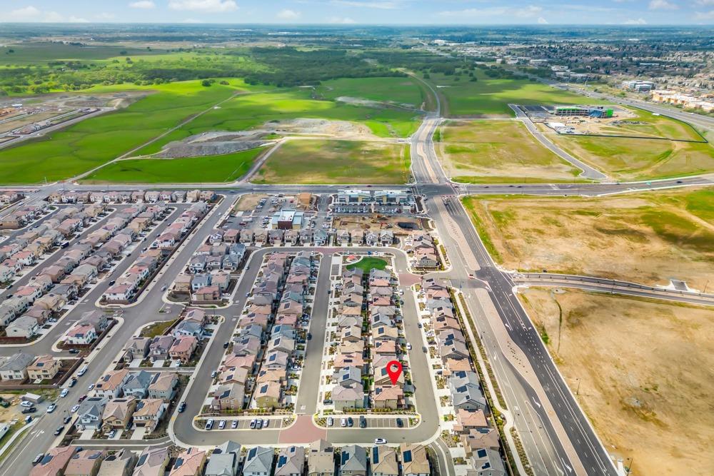 3241 Auburn Leaf Loop