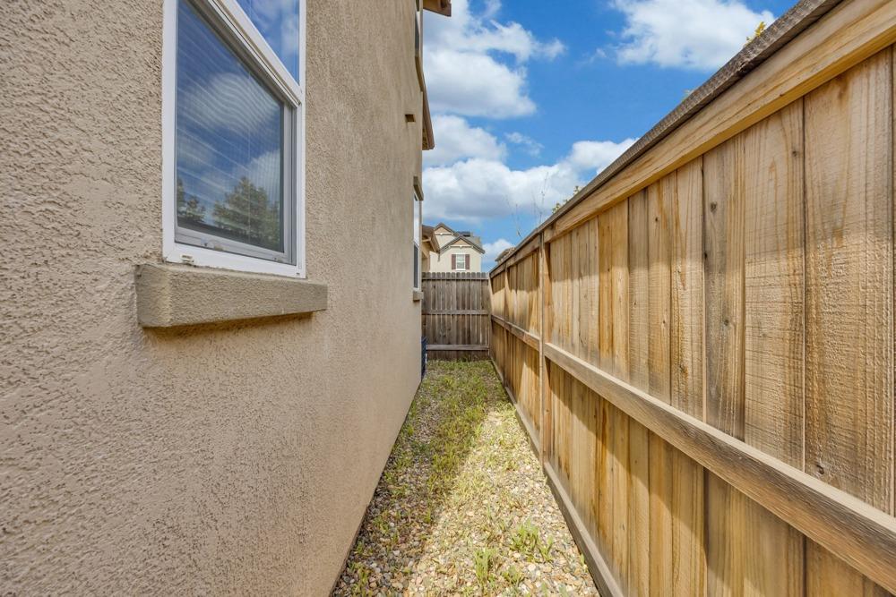 3241 Auburn Leaf Loop