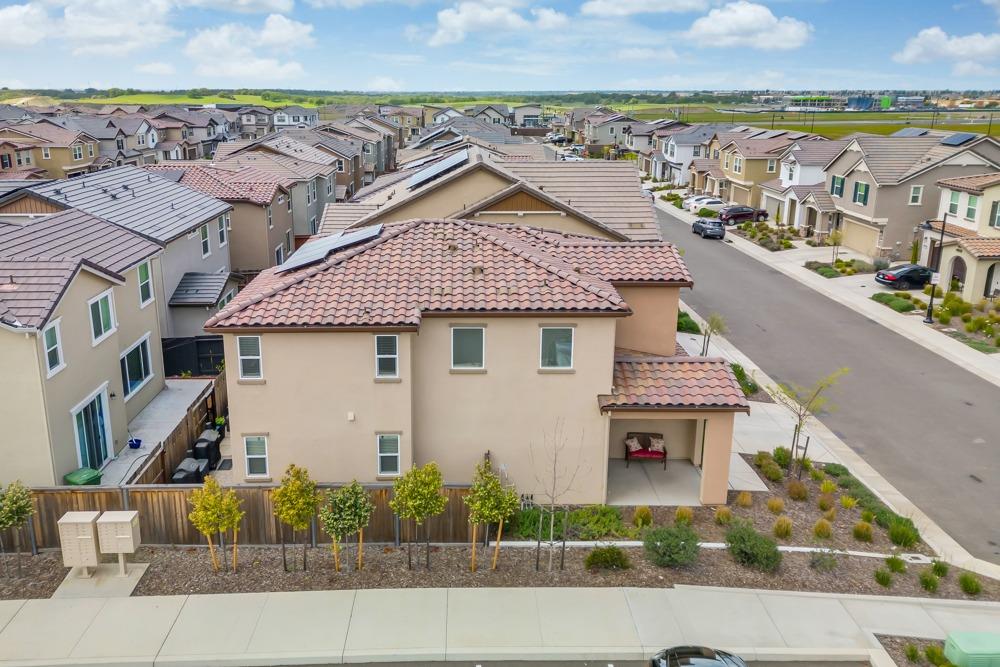 3241 Auburn Leaf Loop