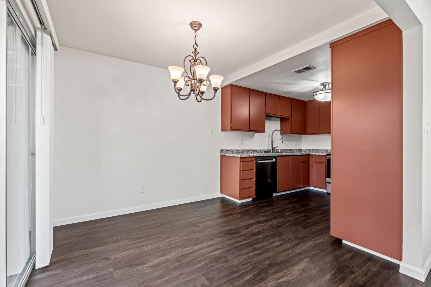 5736 Shadow Creek Drive 1