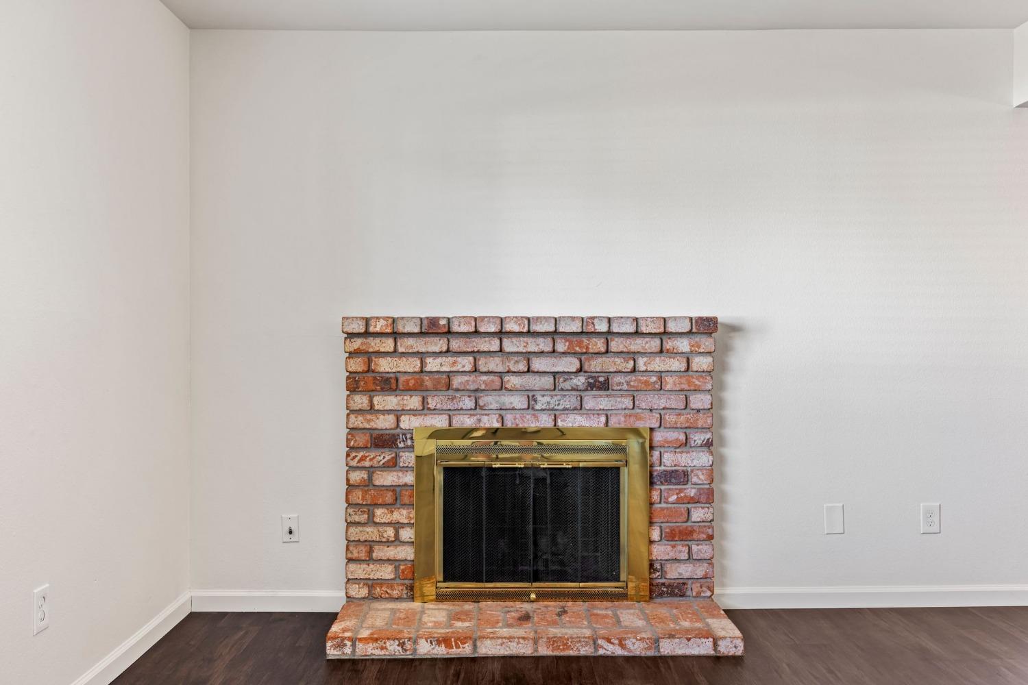 5736 Shadow Creek Drive 1