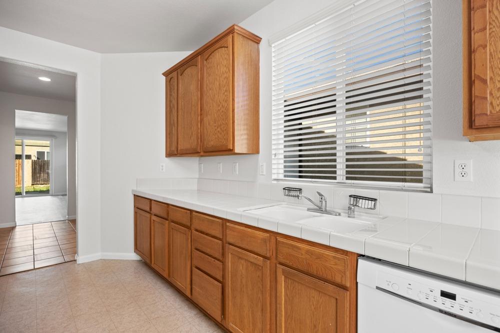 7522 Sun Castle Lane