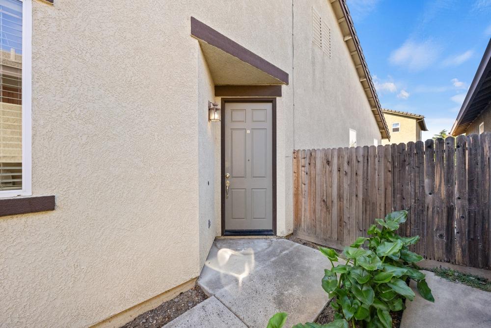 7522 Sun Castle Lane