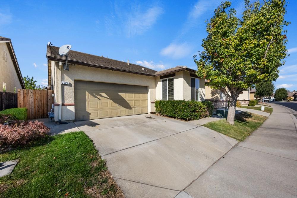 7522 Sun Castle Lane